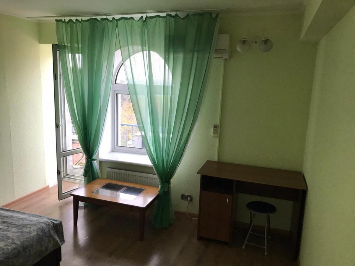 Bunker Best Mini-Hotel Kijev Kültér fotó